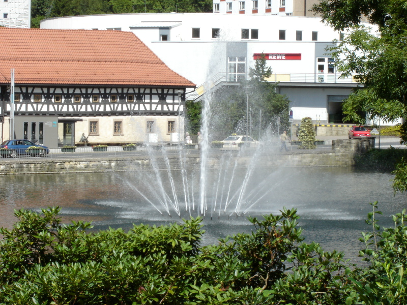 Teich mit Springbrunnen