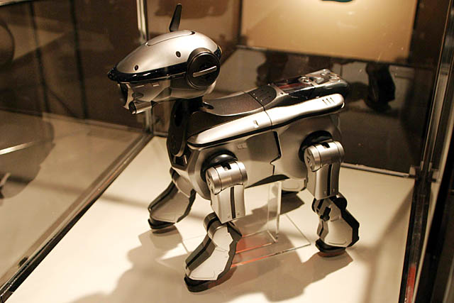 Aibo ERS-220/220A