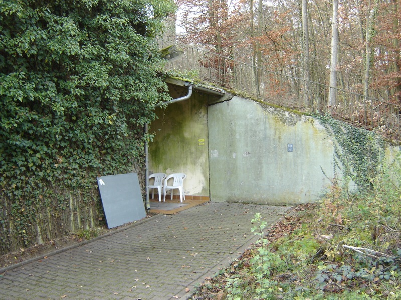 Eingang in den Bunker