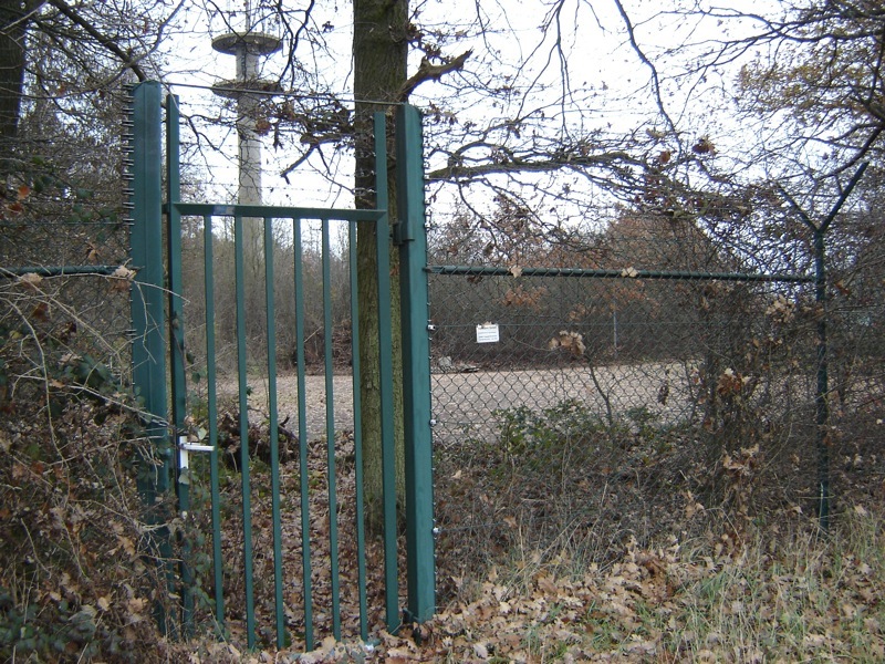Hintert�rchen
