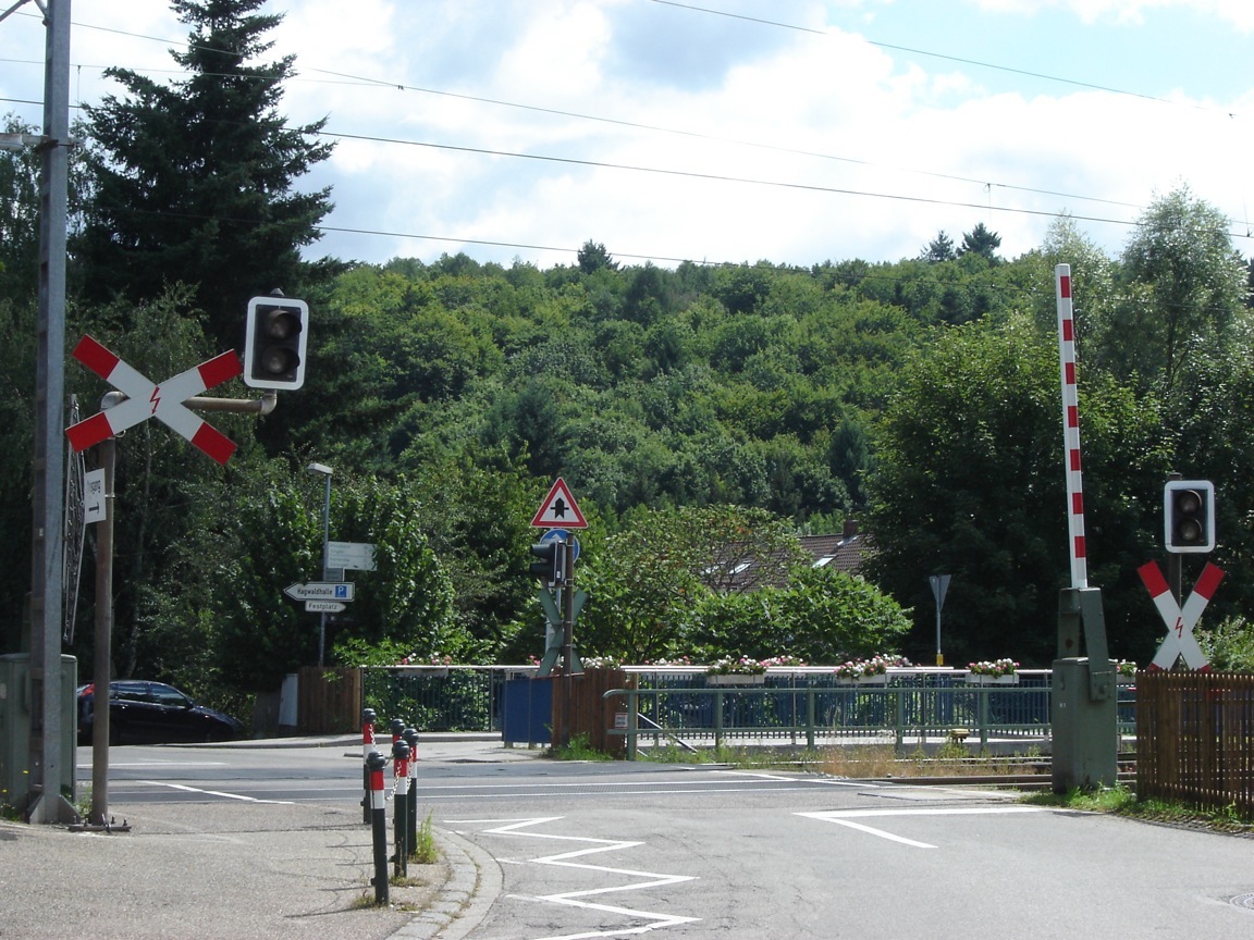 Bahn�bergang Kleinsteinbach