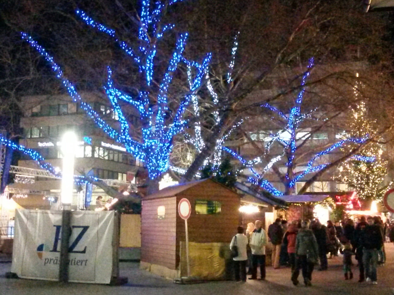 B�ume in Blau